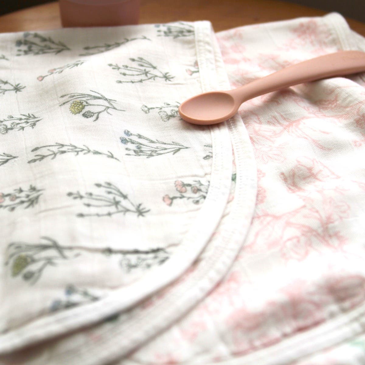 boutique silky soft burpy bib 2 pack - Image 3